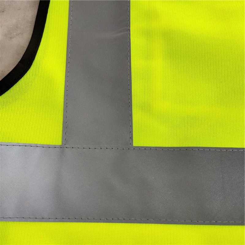Multi-pocket reflective vest for construction with zipper model